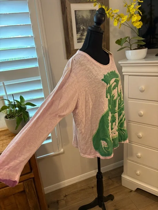 Magnolia Pearl NWT Mother Mary Viggo T Top 2294 in Guava Party, OSFM - Picture 5 of 11